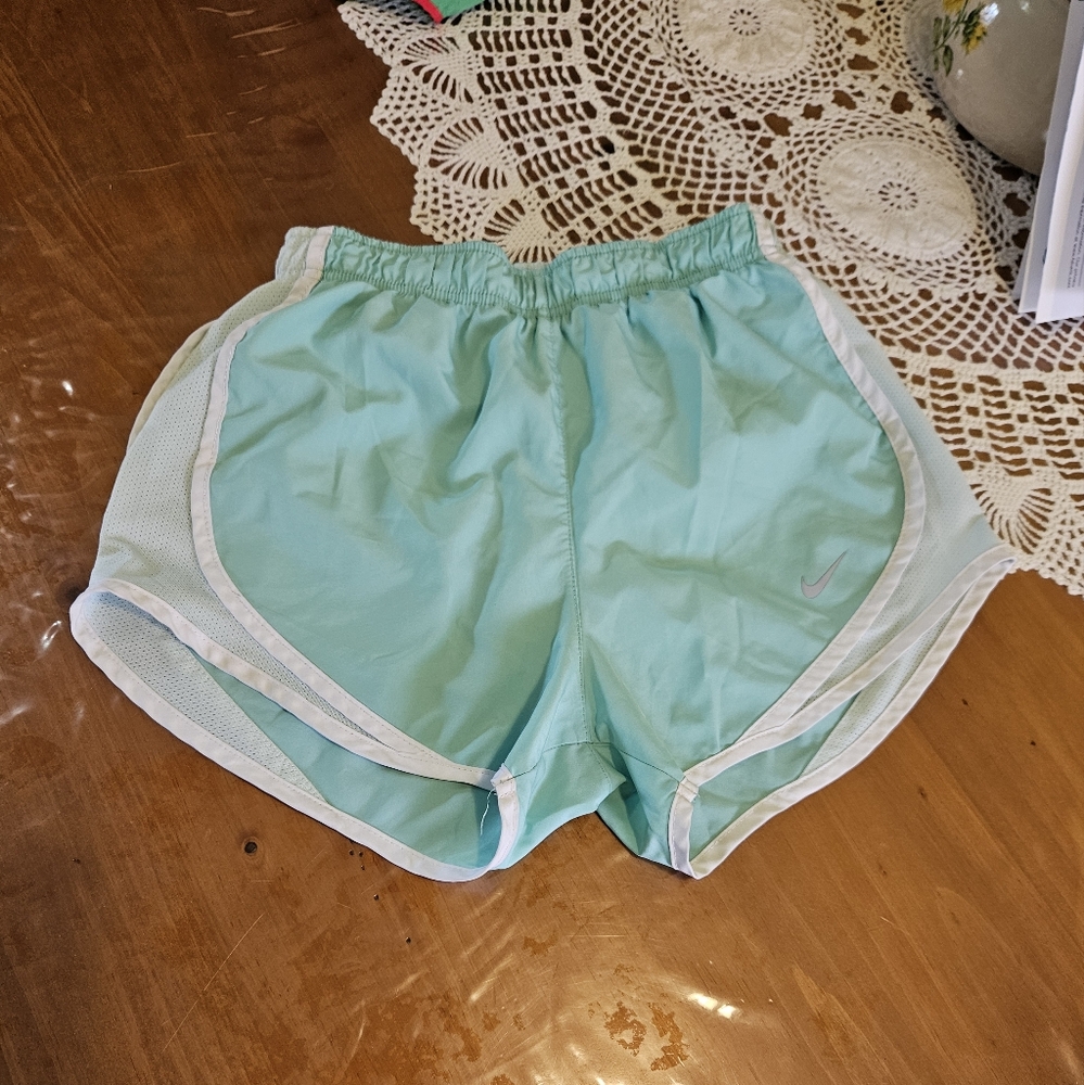 Nike shorts women's